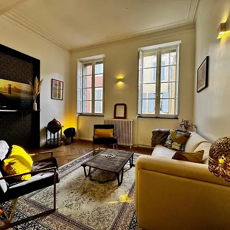 Dame Carcas Apartment *