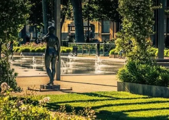 Apartament Dame Carcas *